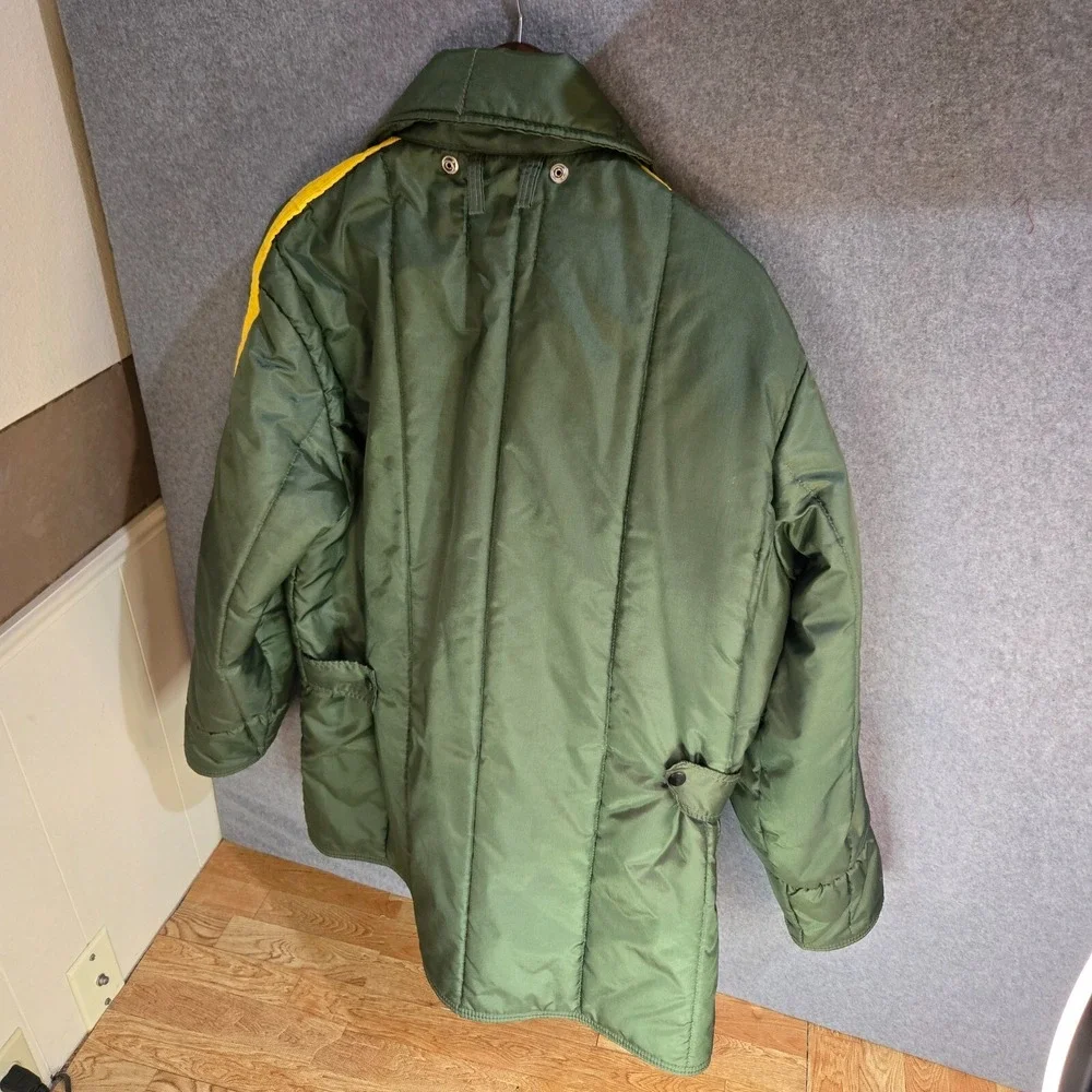 Vintage Chiller Killer Saftbak green camping Hunting Jacket Made in USA Size XL?